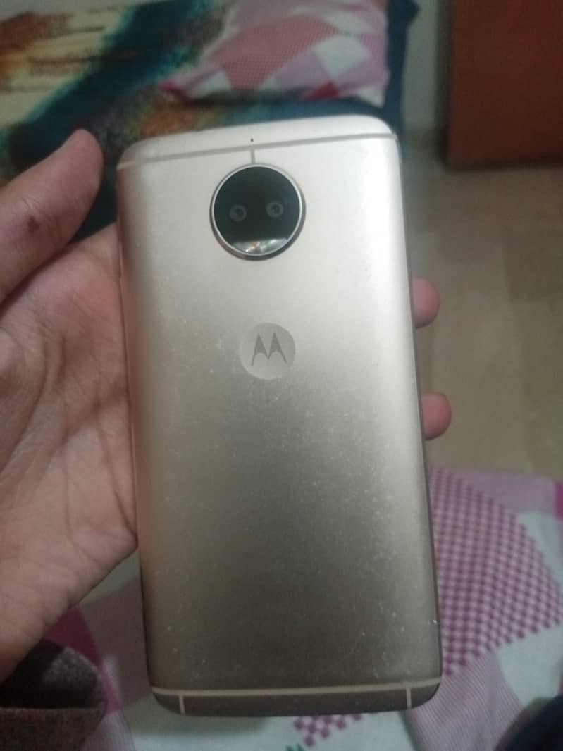 Model:moto g5s plus 0