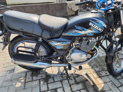 Suzuki Gs 150 SE 2022/ 2023