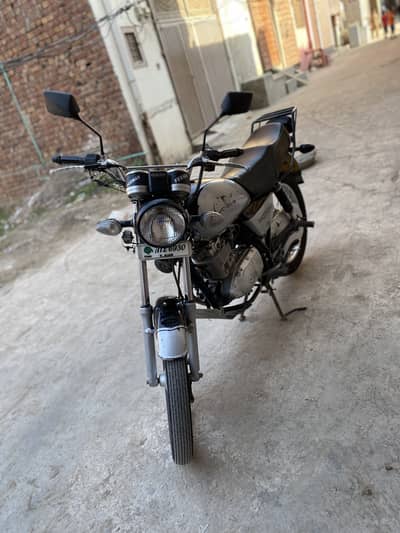 Suzuki GS150