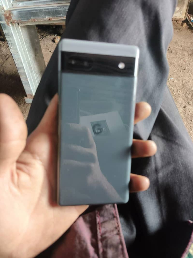 Google Pixel 6a 5