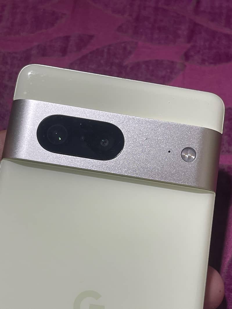 Google Pixel 7 3