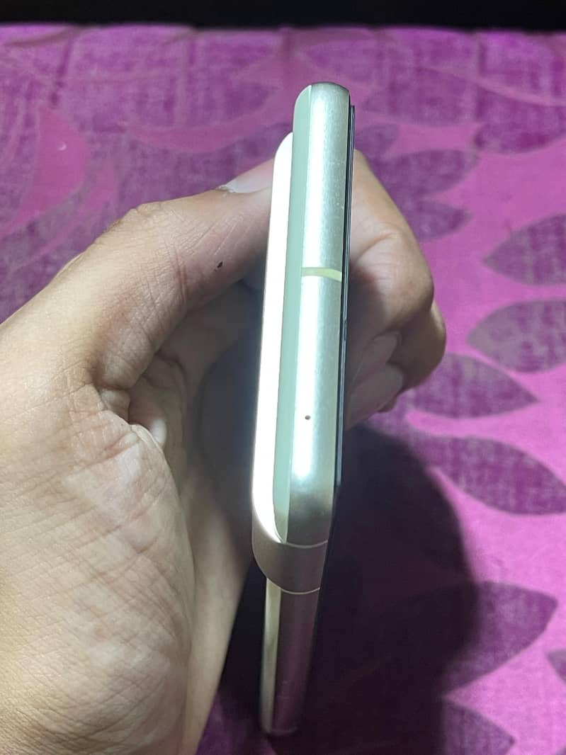 Google Pixel 7 6
