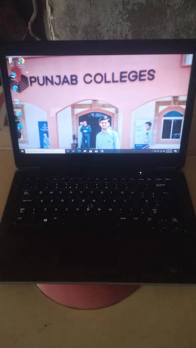 dell laptop I5 8GB Ram condition good