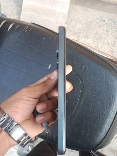 Vivo Y16