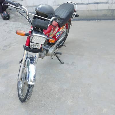 Honda 70 hr cheez working on hai arjant sale first owner hai