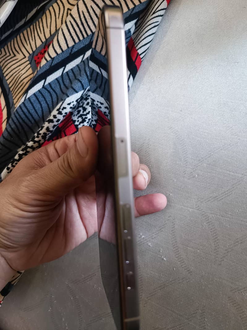 iPhone 16 Pro Max 0