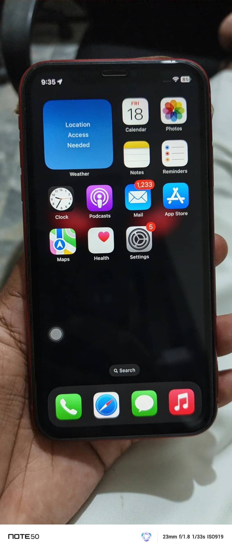 Apple iPhone 11 4