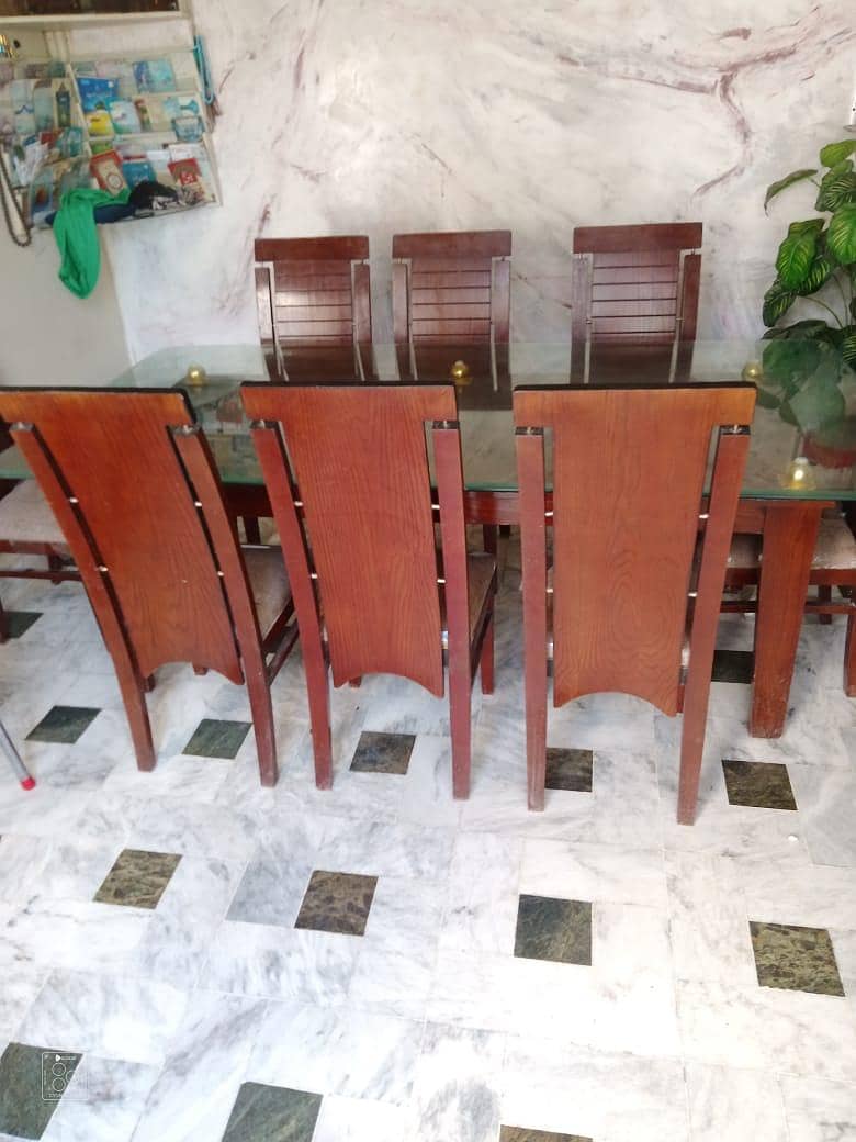 Dining Table 0