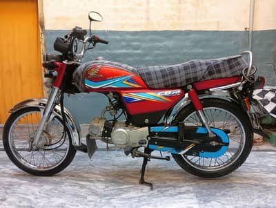Honda CD 70 Condition all good extra future button with blue l