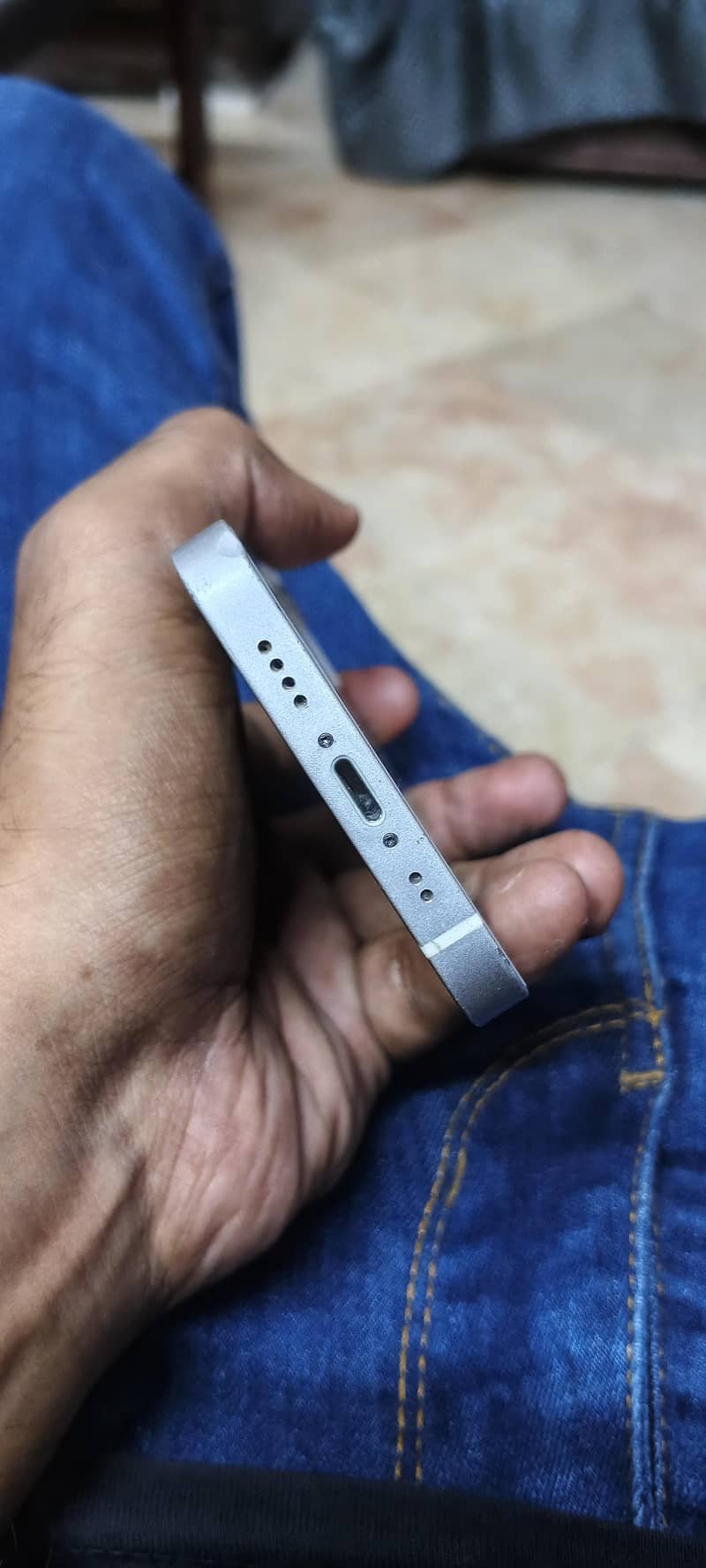Apple iPhone 12 mini 1