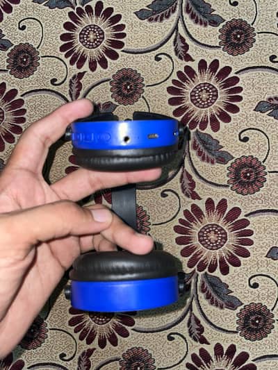 Headphone