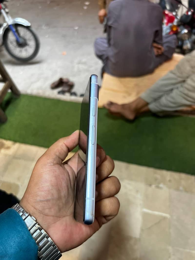 Google Pixel 7a 3