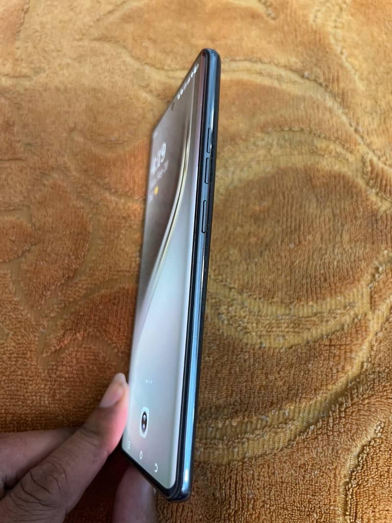 Tecno CAMON 40 Pro 3