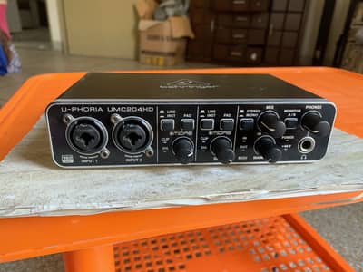 Behringer UMC204HD USB Audio Interface – A1 Condition