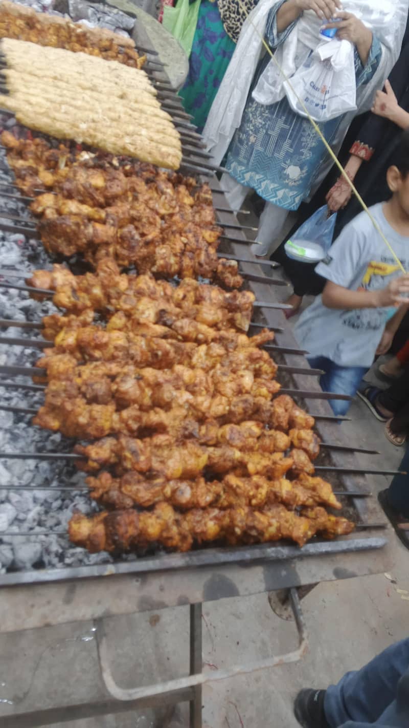 live bar b q 1
