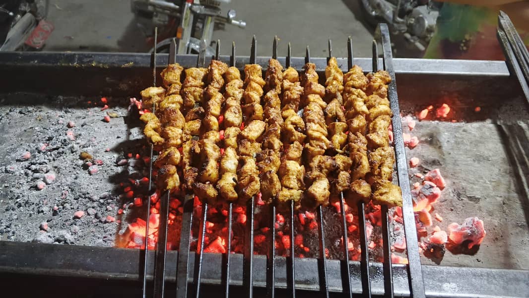 live bar b q 2