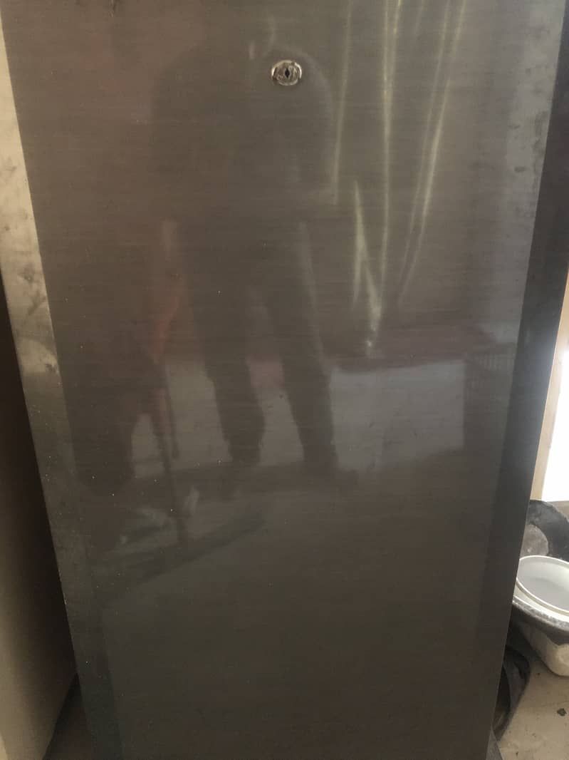 Refrigerator 1