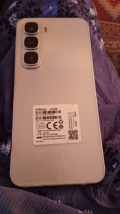 Infinix Hot 60i 6/128 gb