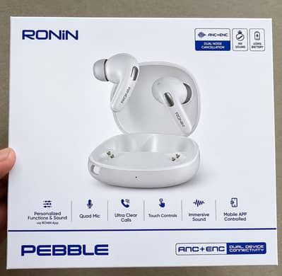 Pebble and others Ronin earbuds