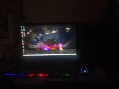 Complete Fast Desktop PC Setup with 19" LED Monitor (10/10 Condition)
