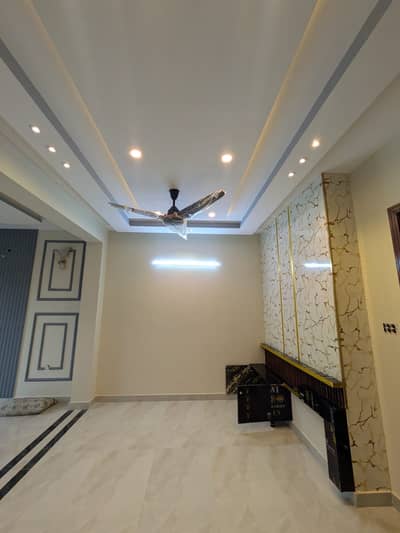 5 MARLA BRAND NEW DOUBLE STORY HOUSE FOR SALE