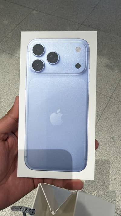 Apple iPhone 18 pro max | 256GB | glacier color | model tdra dual esim