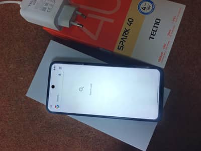 Tecno spark 40 6/128 with box charge all ok phone ha  4 month warranty