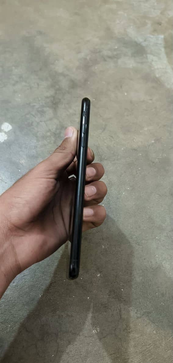 Apple iPhone 7 Plus 3
