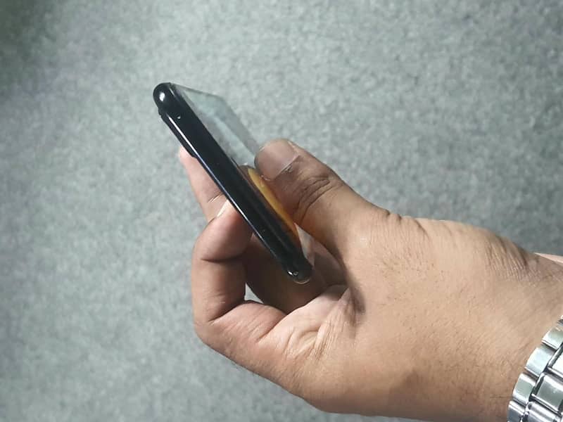 Apple iPhone 7 Plus 1