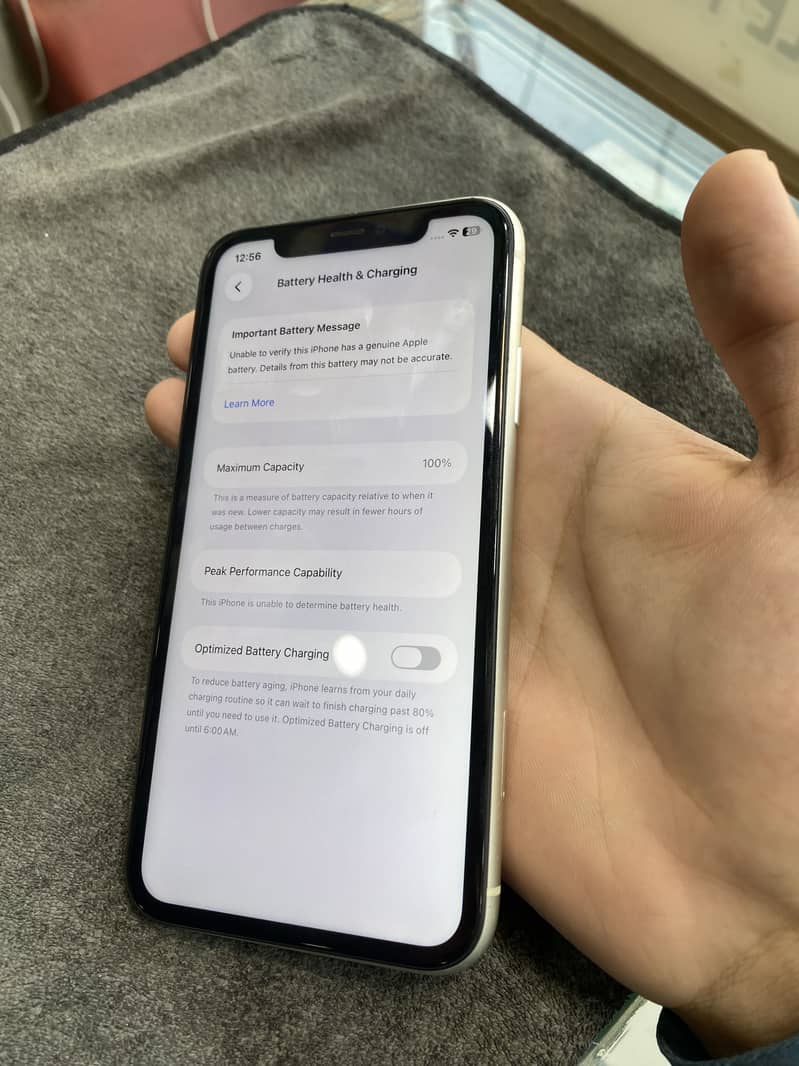 Apple iPhone 11 7