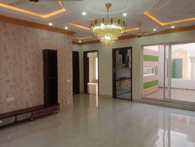 1 Kanal House For sale In The Perfect Location Of Bahria Town - Sector E