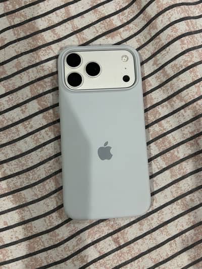 Apple iPhone 17 Pro Max factory silver