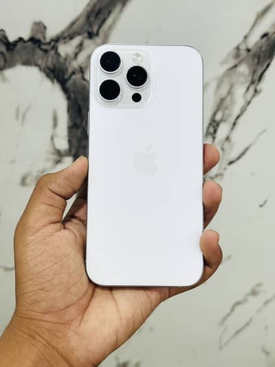 Apple iPhone 16 Pro Max
