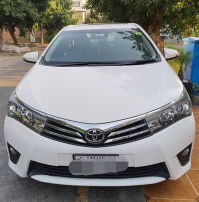 Toyota Corolla Grande 1.8 | 2015 Model |