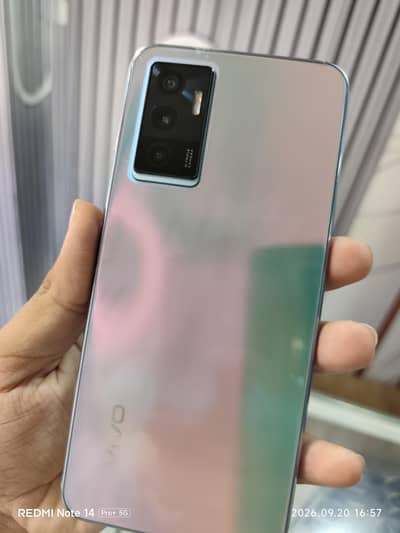 Vivo V23e 8/256 full box 44w charger no shade location kabirwala