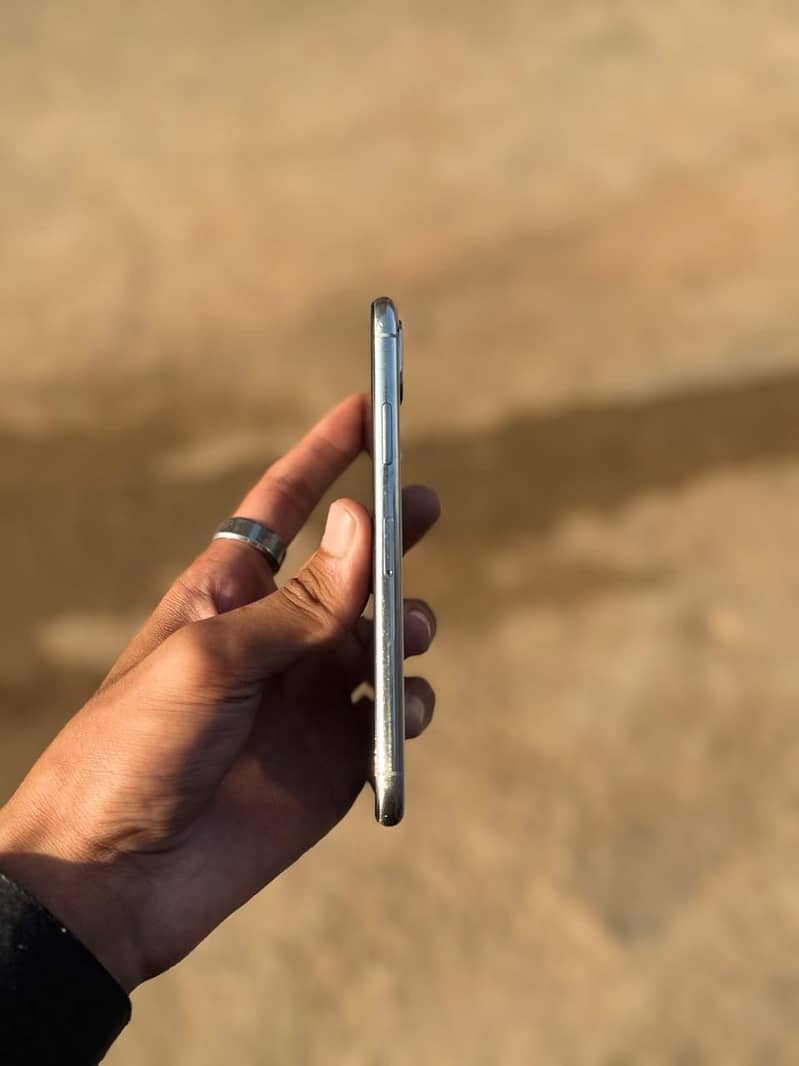 Apple iPhone X 1