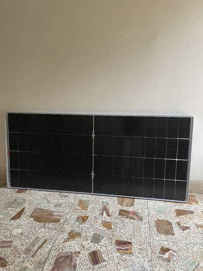 2 new solar panels 340 watt