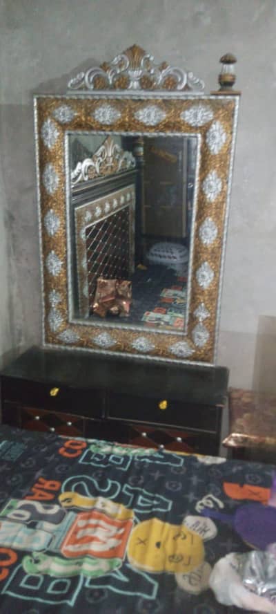 DIUBLE BED URJENT SALE