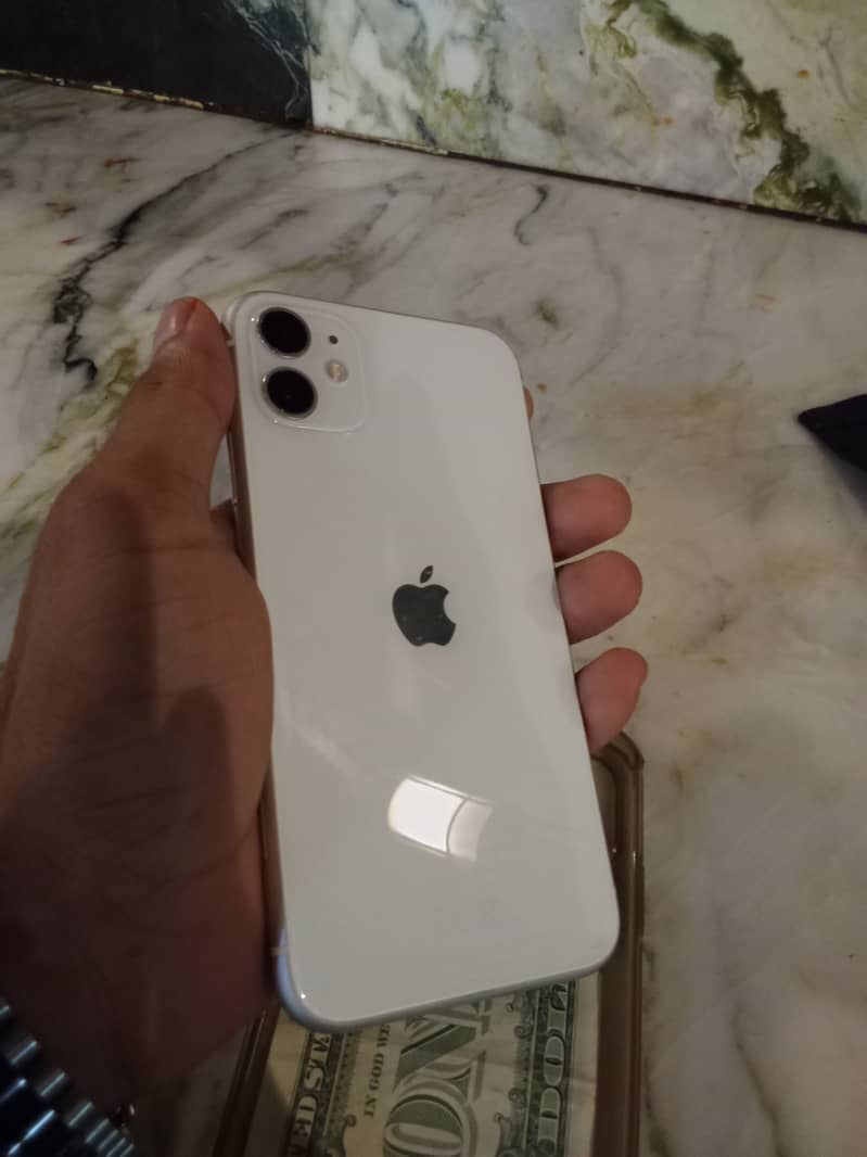 Apple iPhone 11 1
