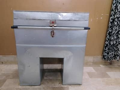 Steel Salesman steel Peti  Saman Supply Ke Liye bike ke liye best hy