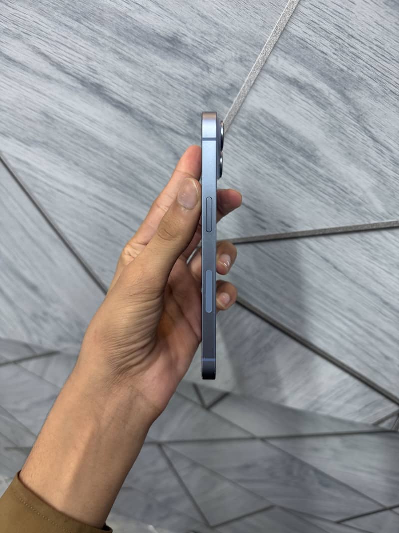 Apple iPhone 14 1