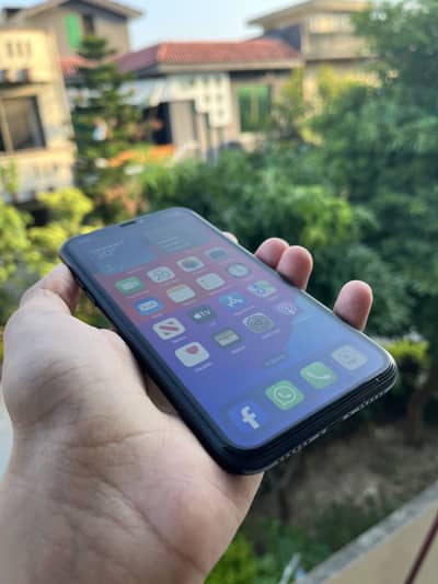 Apple iPhone XR