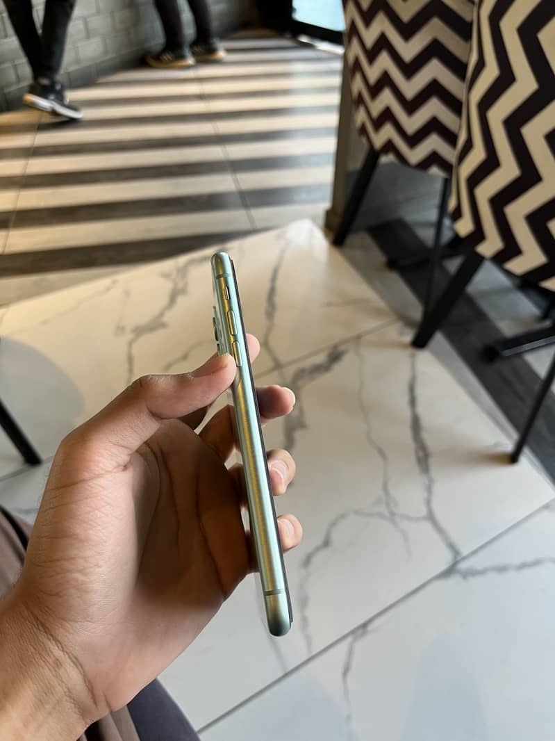 Apple iPhone 11 1