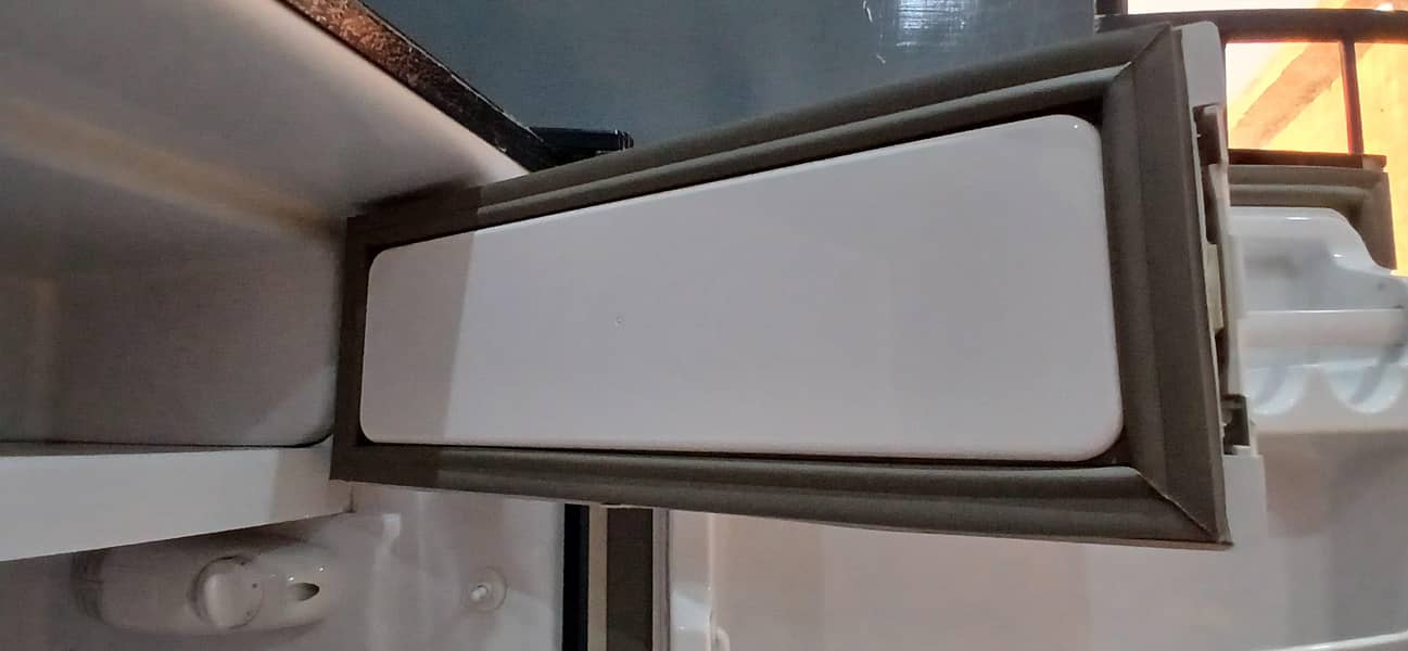 Dawlance mini fridge 4