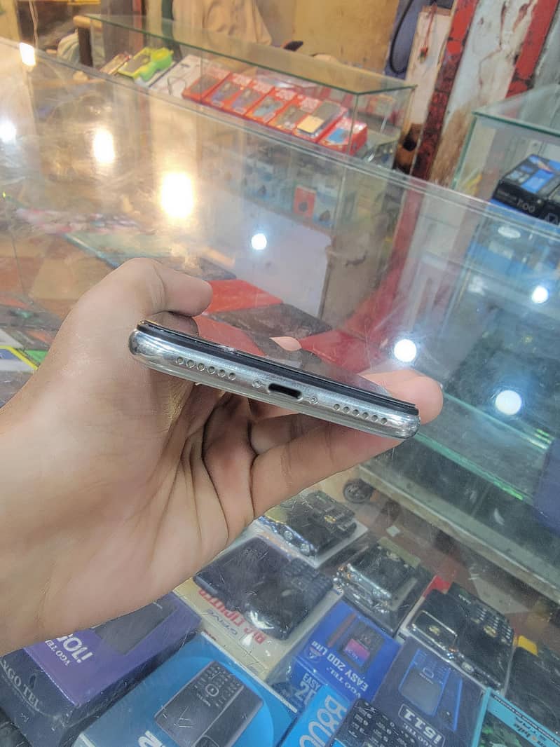 Apple iPhone X 1