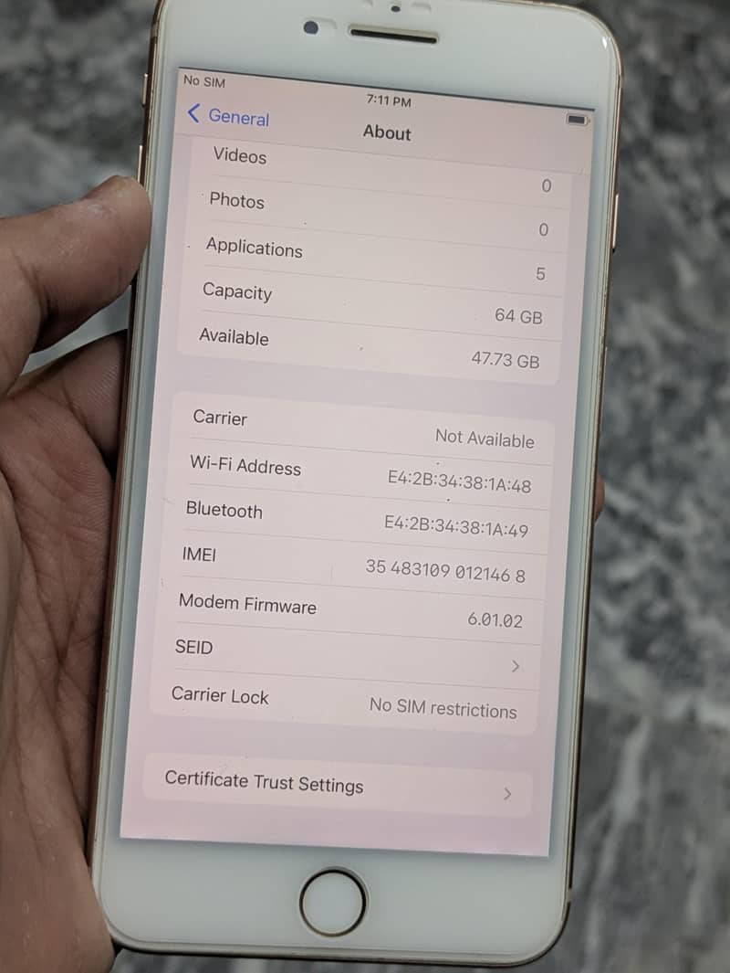 Apple iPhone 8 Plus 4