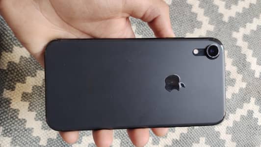 Apple iPhone XR