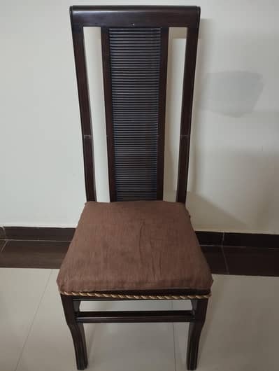 Habbit Dining table with 6 chairs