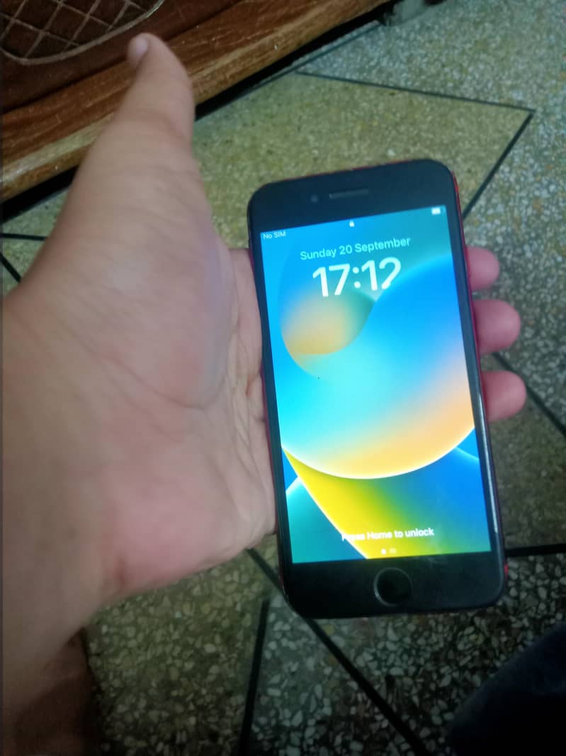 Apple iPhone 8 0