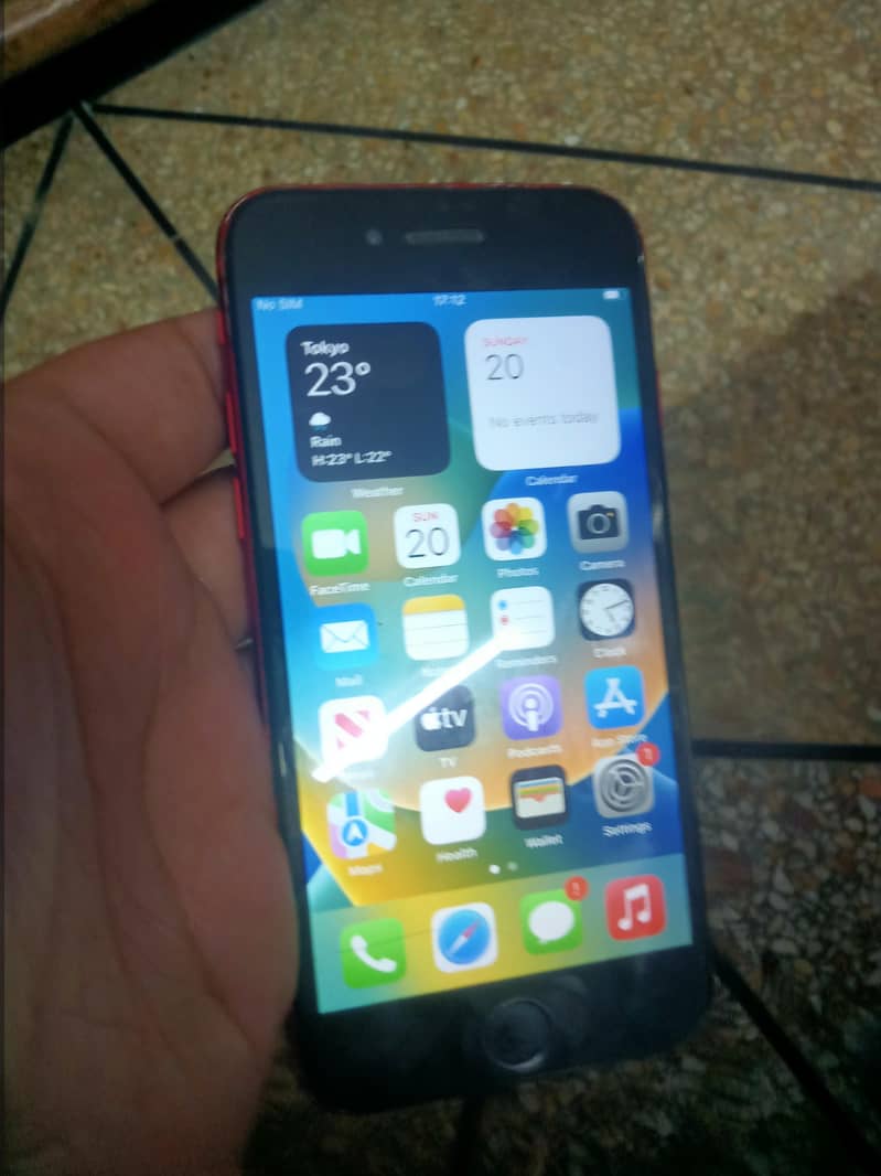 Apple iPhone 8 1